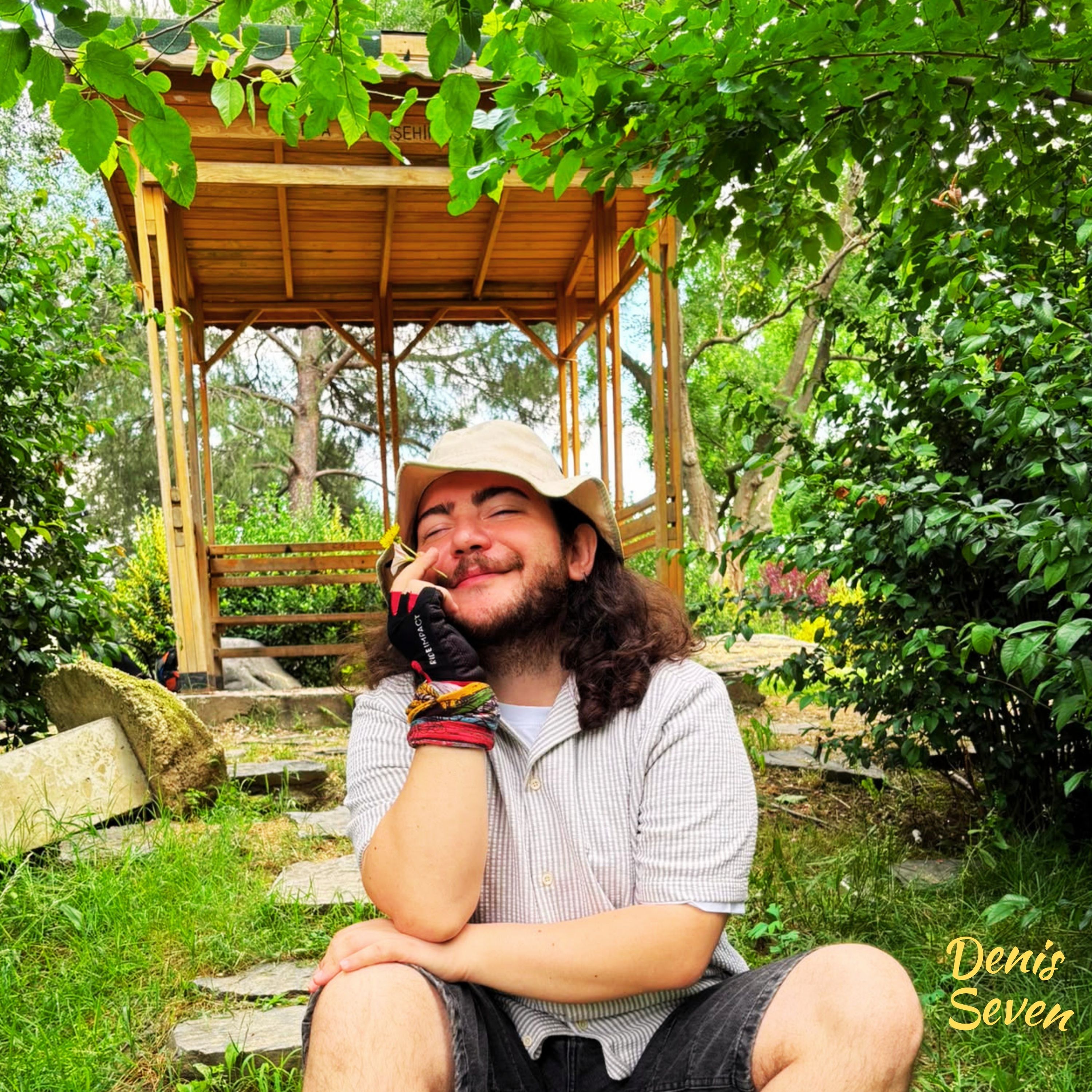 Denis Seven artist spotlight photo