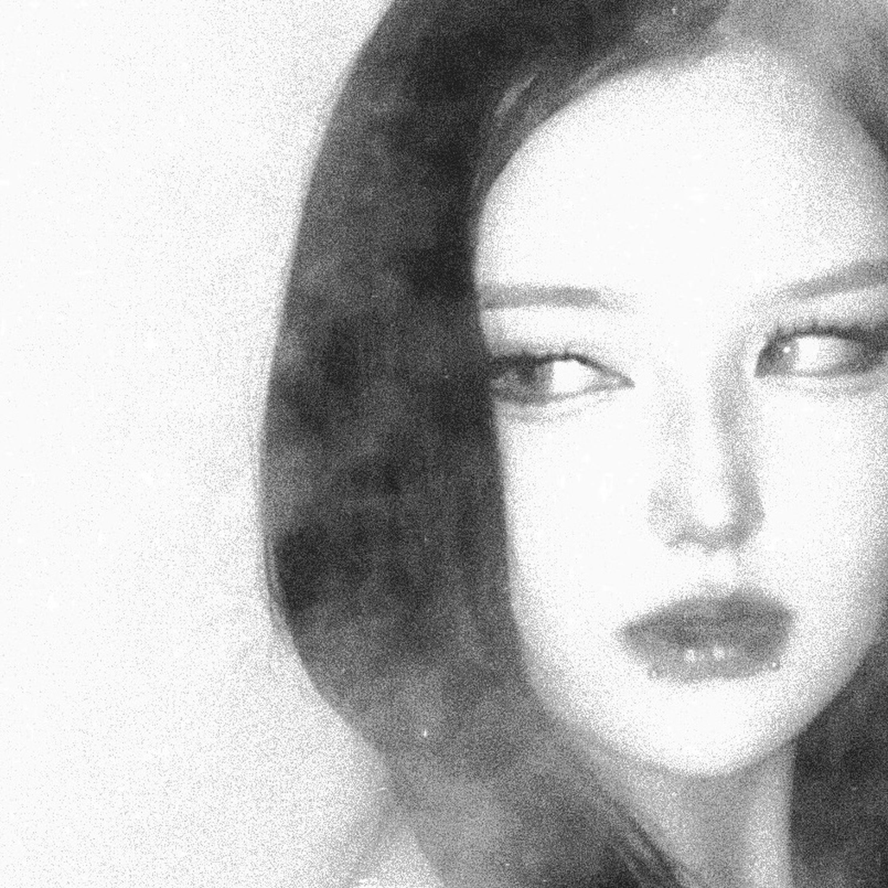 Monalia artist spotlight photo